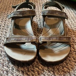 Teva Sandals Boys 4